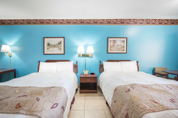 Texas Inn And Suites Citycenter At Utrgv Edinburg Exteriör bild